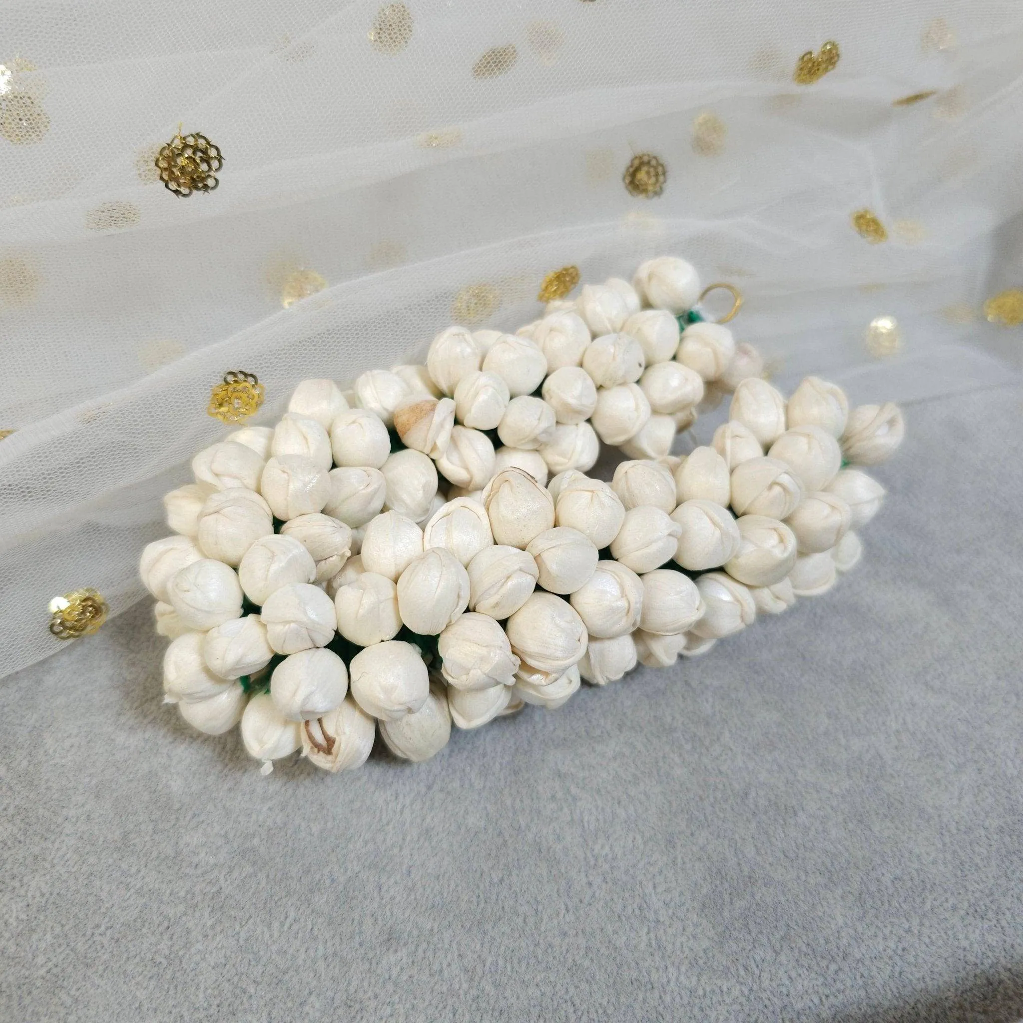 1 pc Artificial white jasmin gajra hair scrunchie