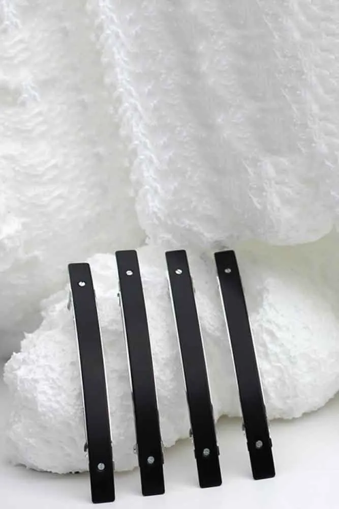 Black XL Barrette 21