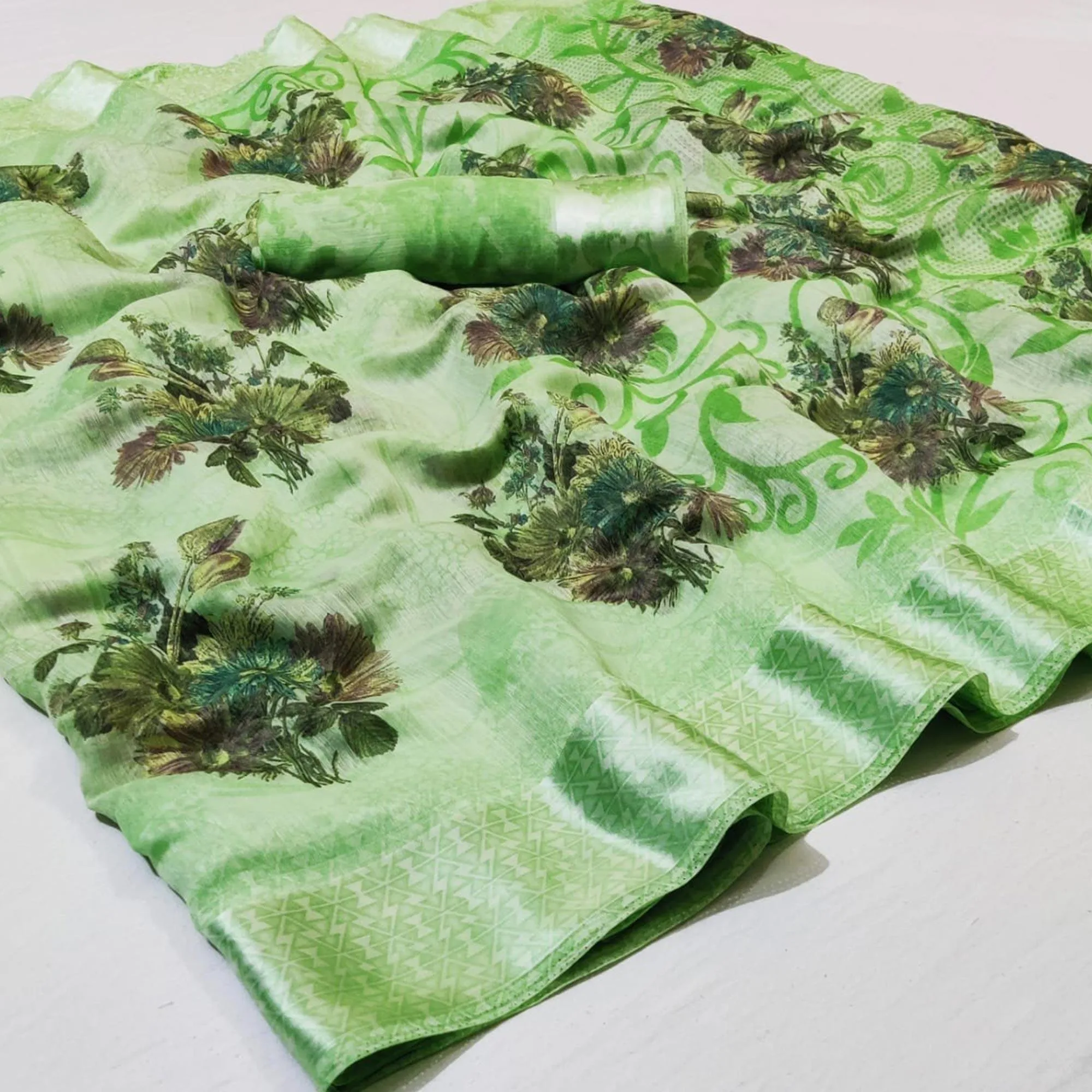 Breathtaking Green Colored Casual Wear Floral Printed Linen Saree