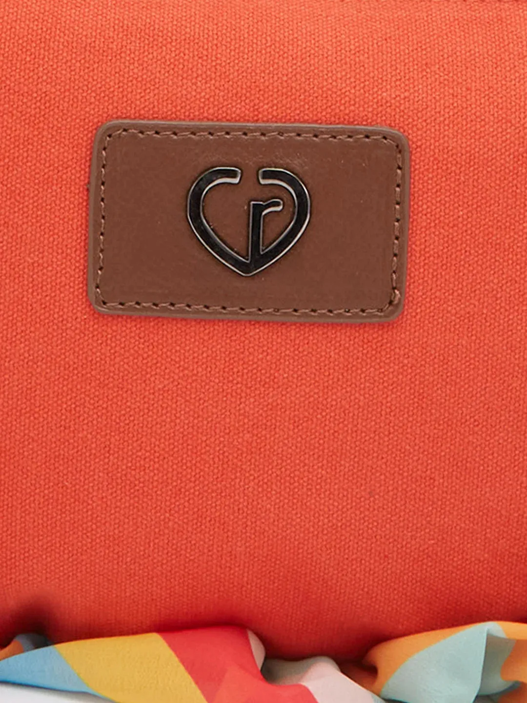 Caprese Oakley Medium Sling Red