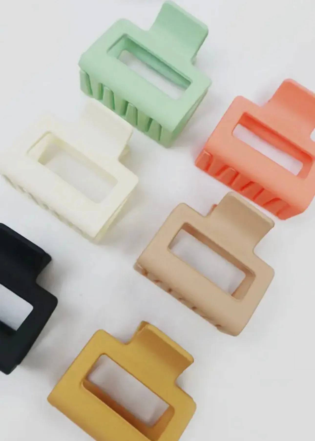 Matte Rectangle Cutout Hair Claws