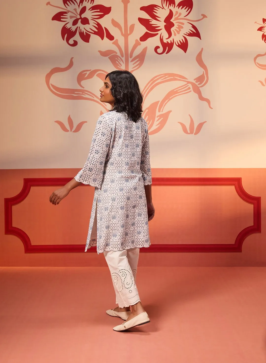 Saira Blue Embroidered Rayon Kurta Set For Women